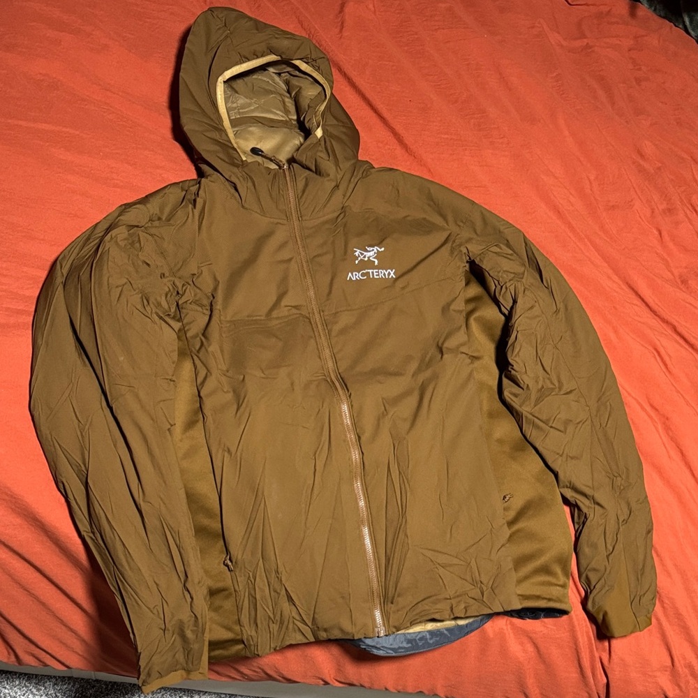 Arc'teryx Men's Atom LT Hoodie Tan Performance Jacket